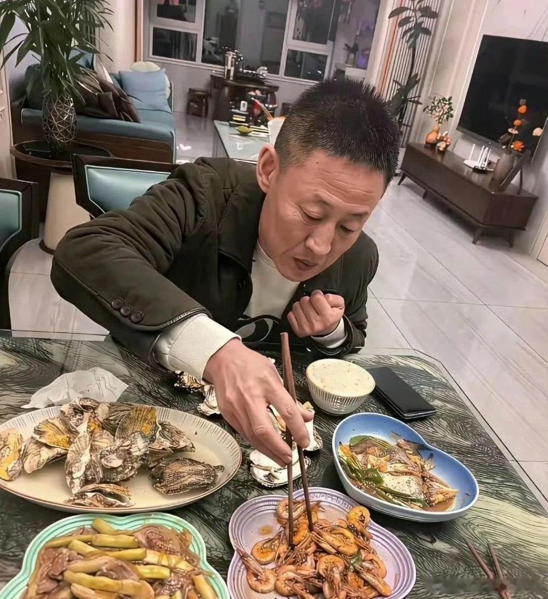 这一个人吃的午餐放全国算是什么水平？