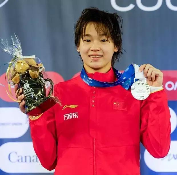 全红婵老家盖别墅动工：村里只批200平，房高不能超3层。以前她的家庭经济条件较