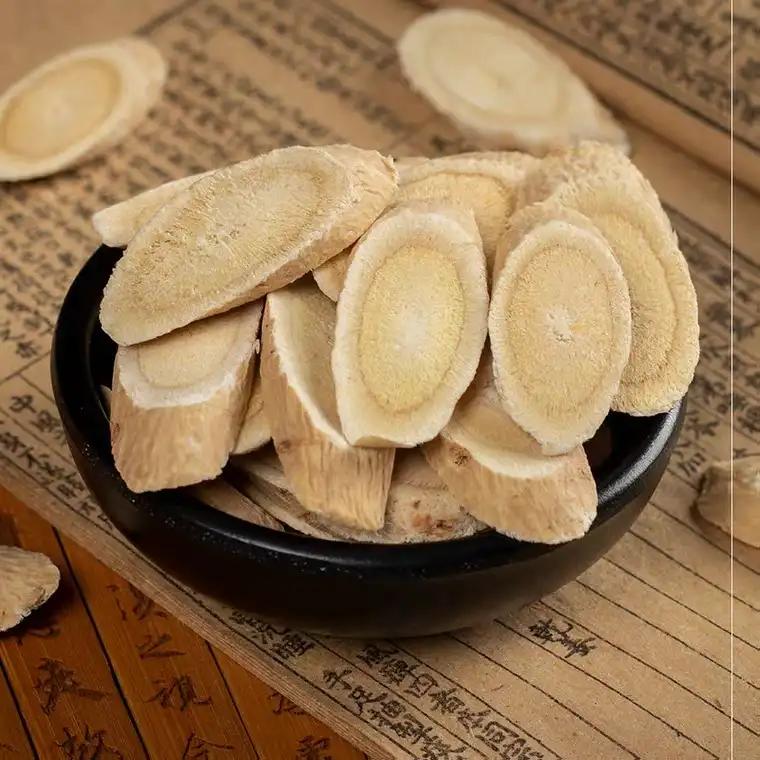 补气血，不妨试试黄芪+当归+鸡血藤，帮你驻颜益寿现在的人，脑子比身体累，每