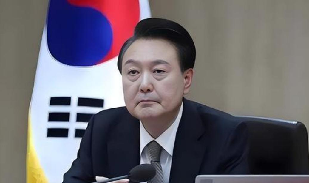 这事简直离谱到没边了，韩国前总统尹锡悦这阵子也是多事之秋，没想到麻烦居然缠上了已