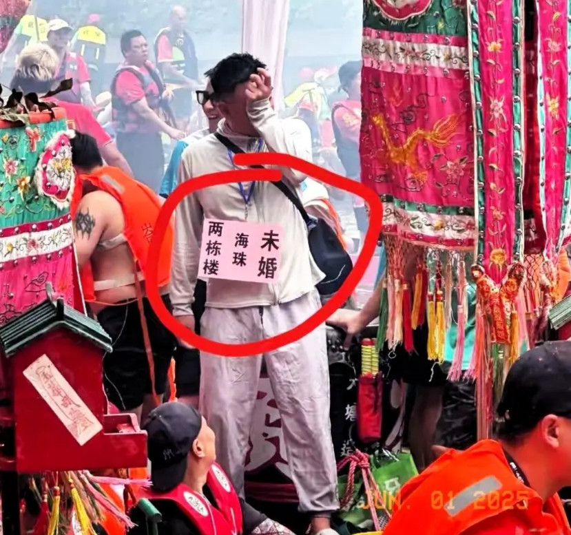 猎德村翻船这事儿，最近可太火了！房东们斥巨资打造三条船，结果翻了两条，这