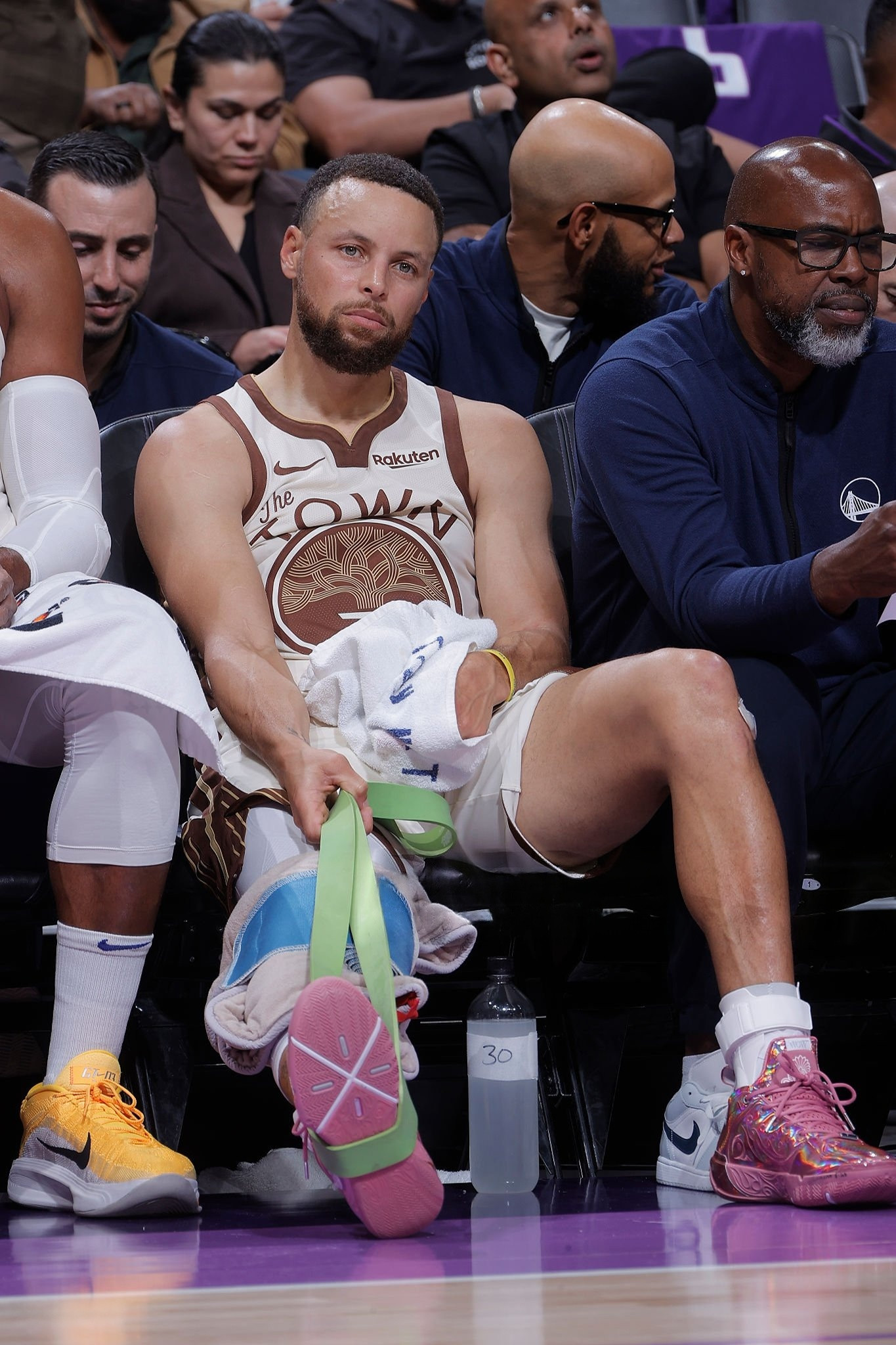 StephenCurry​​​