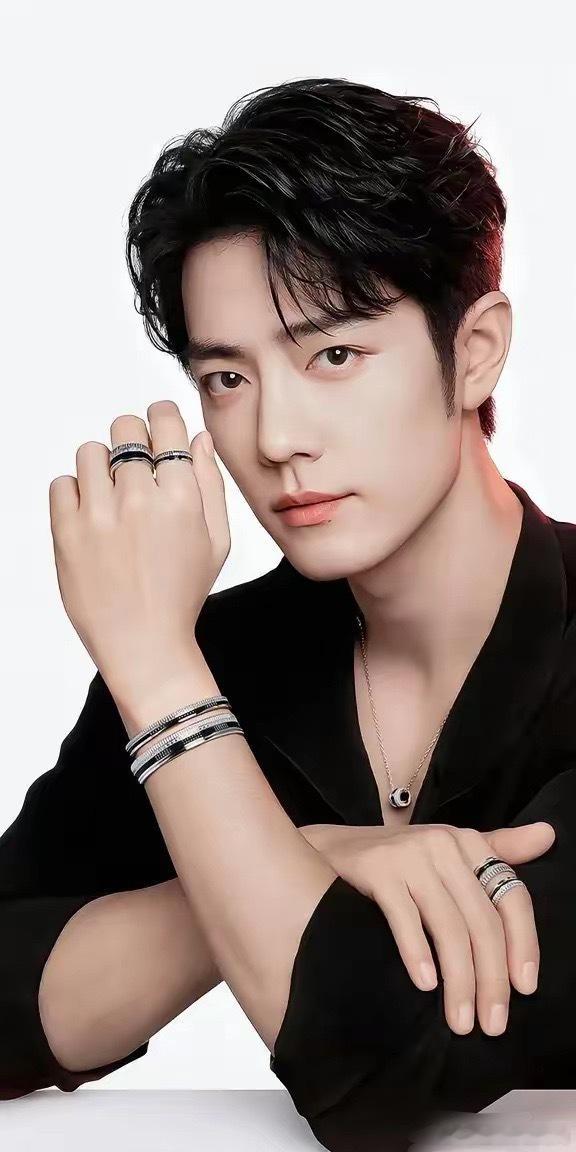 关于肖战大家有没有发现一个特别奇妙的现象我反正发现了，肖战真是不鸣则已，一鸣惊人