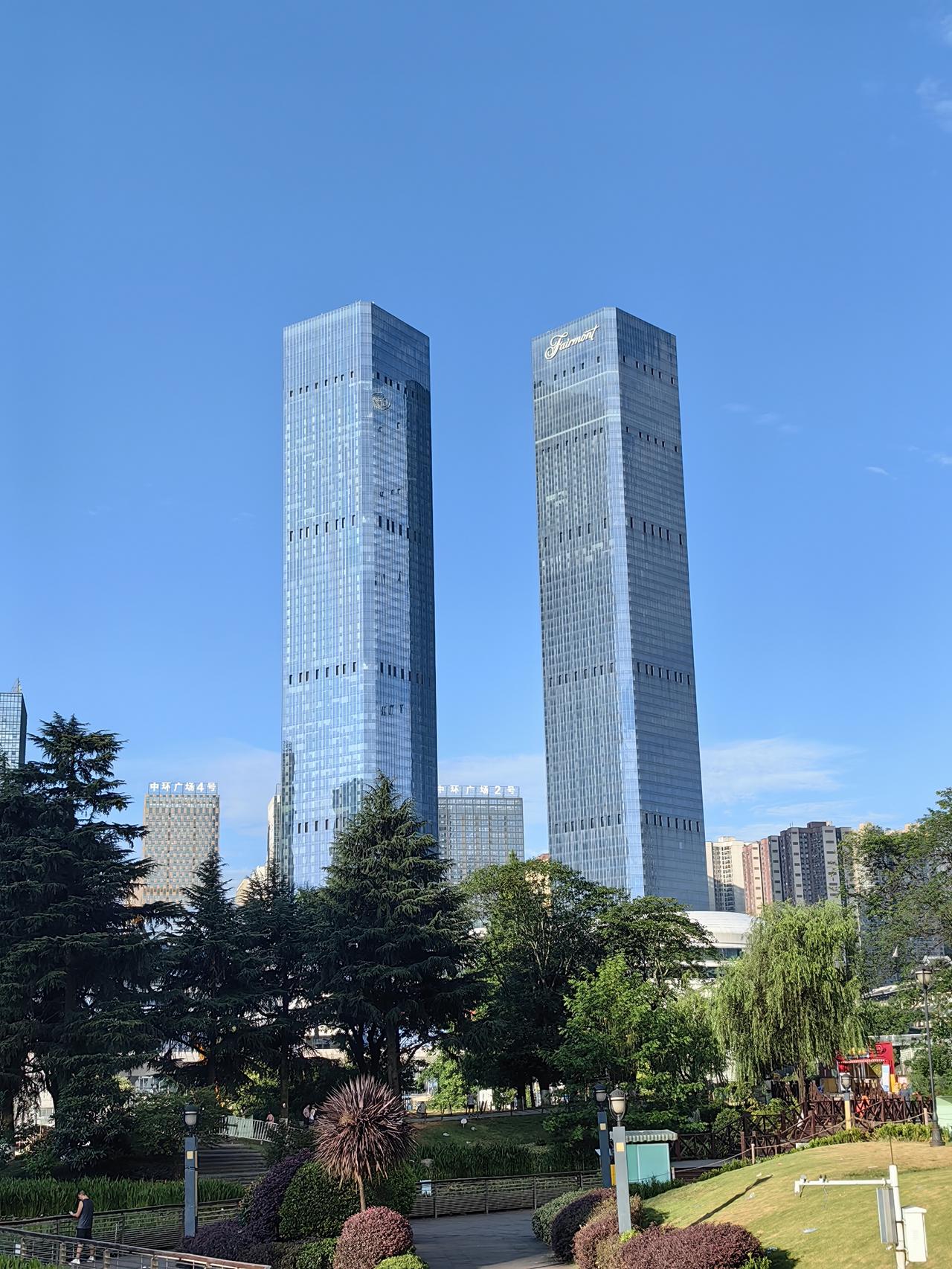 最近圈内聊这只光电新股聊疯了，基本已经是明牌的全员碎股局。本身基本面就够硬，2