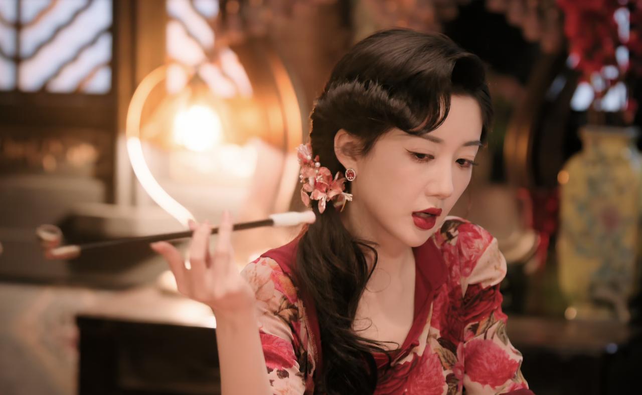 《九门》大结局，白姨怀孕，黑背老六有后，三爷跟嫂子的孩子，也认了爹，三爷也有了后