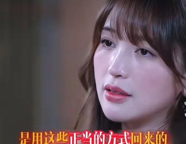 金莎真的活得太通透了，坦言商演是自己最问心无愧的收入。十几分钟唱三首歌，一场35