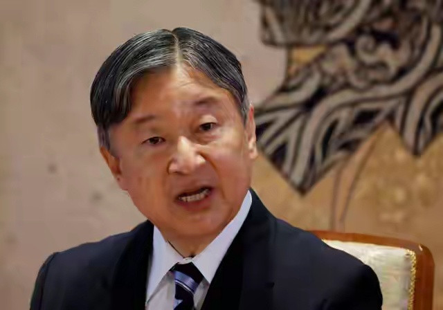 日本天皇召开新闻发布会在整场公开问答环节中，天皇全程保持官方正式语态，未直接点名