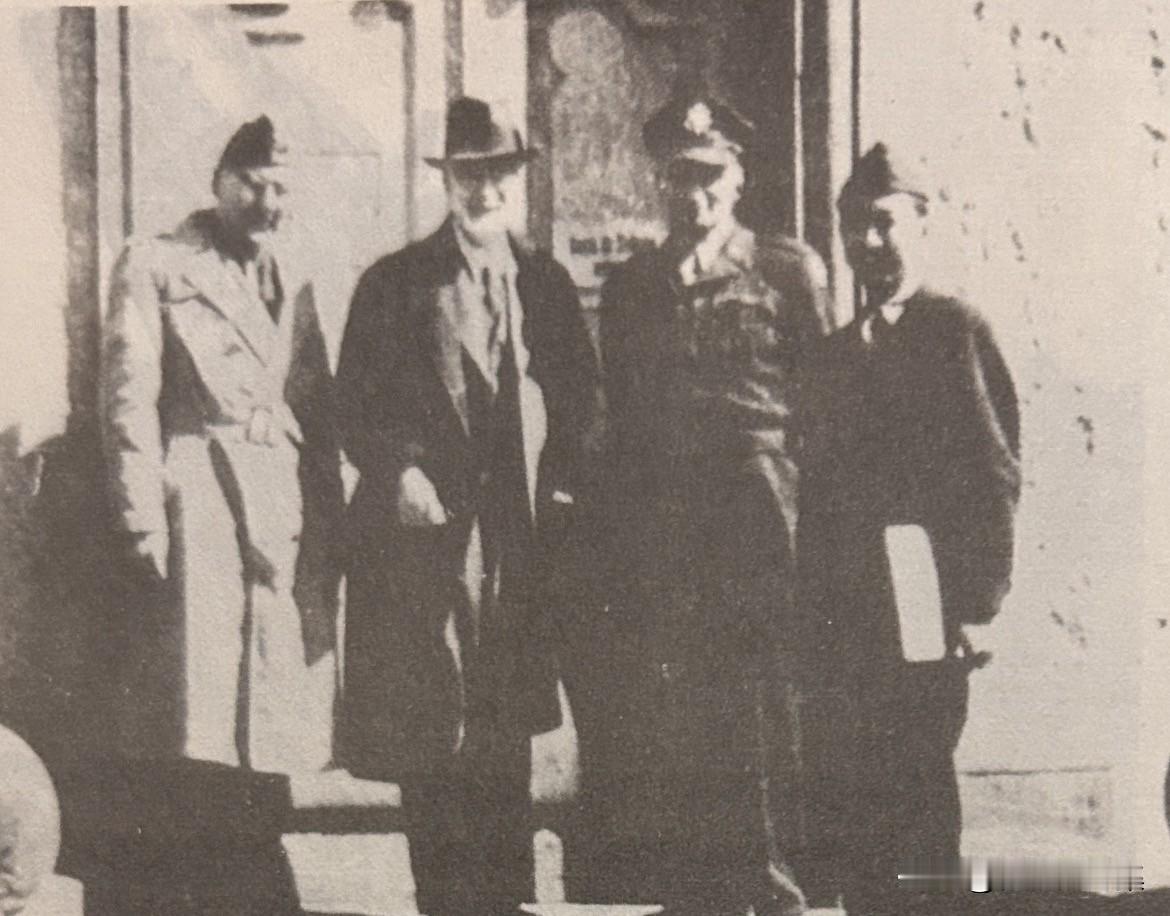 1945年“二战”结束时，钱学森作为美军秘密技术小组成员，被派往欧洲与德国科学家