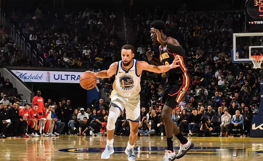 勇士被老鹰“啄伤”，没辙！1，勇士：他高啊！不管“库巴”怎么跑，换到面前的永