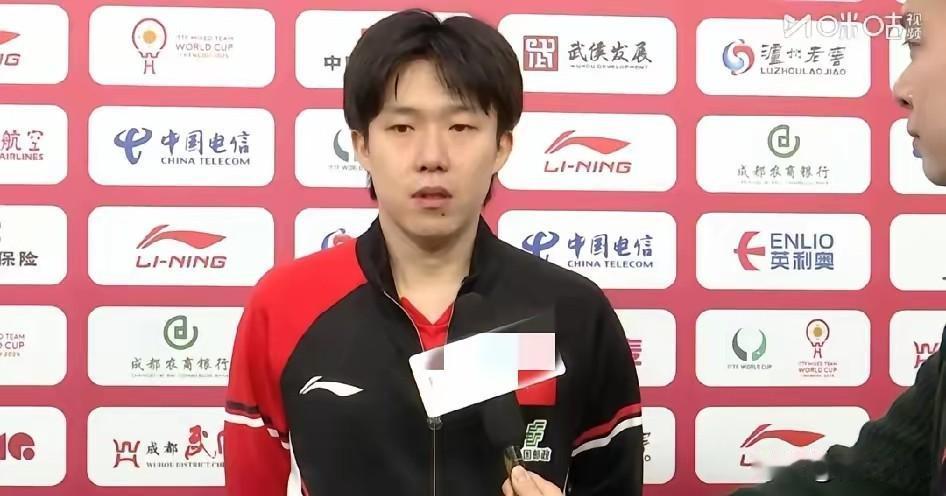 记者挖坑，王楚钦意识到说错话了，居然知道找补回来！今天成都混团第二阶段首场比