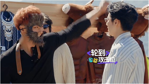 黄子韬王鹤棣找抽黄子韬王鹤棣你俩有一点男明星样吗