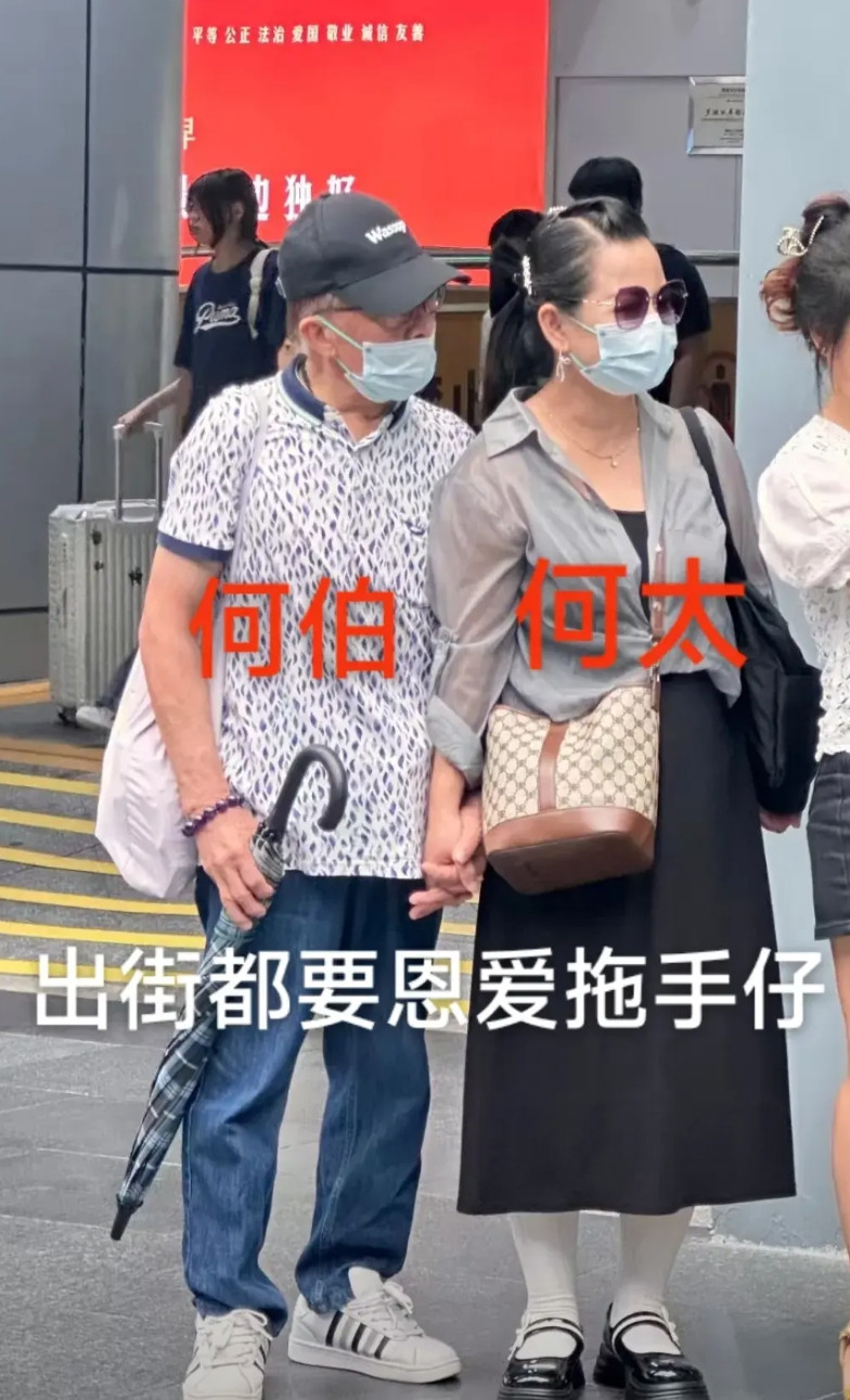 回顾77岁何伯与44岁何太的爱情故事，TVB都拍不出这么狗血的剧情：最初相识在香