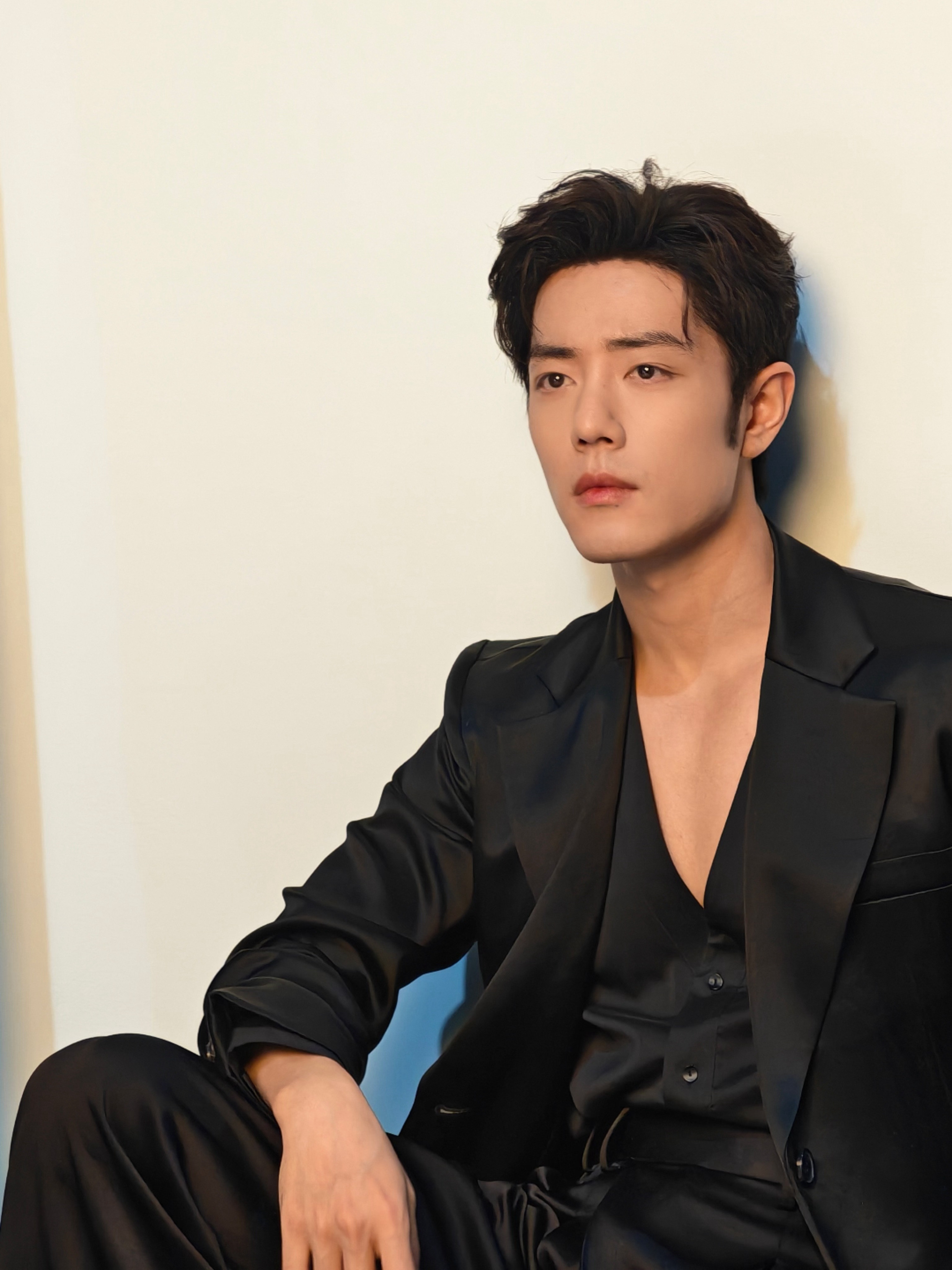 肖战工作室🦐粮掉落，快吃！矜贵优雅又性感迷人！！