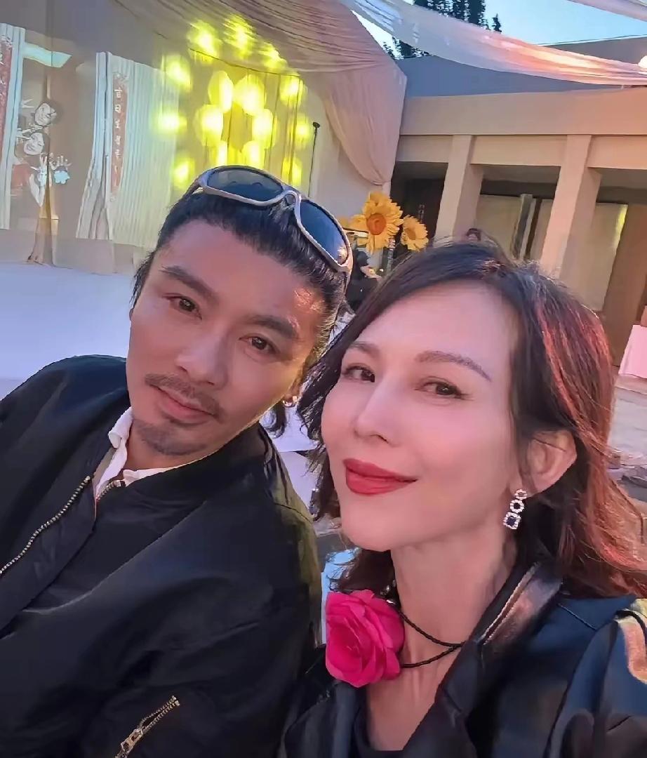 蔡少芬自曝和张晋吵架往事：拖行李箱闹分手，被一句话点醒蔡少