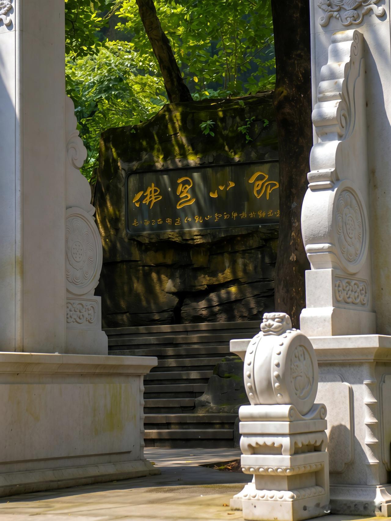 藏在白云山深处的千年古寺，祈福太治愈了（一）登临白云山，探访清幽的能仁古