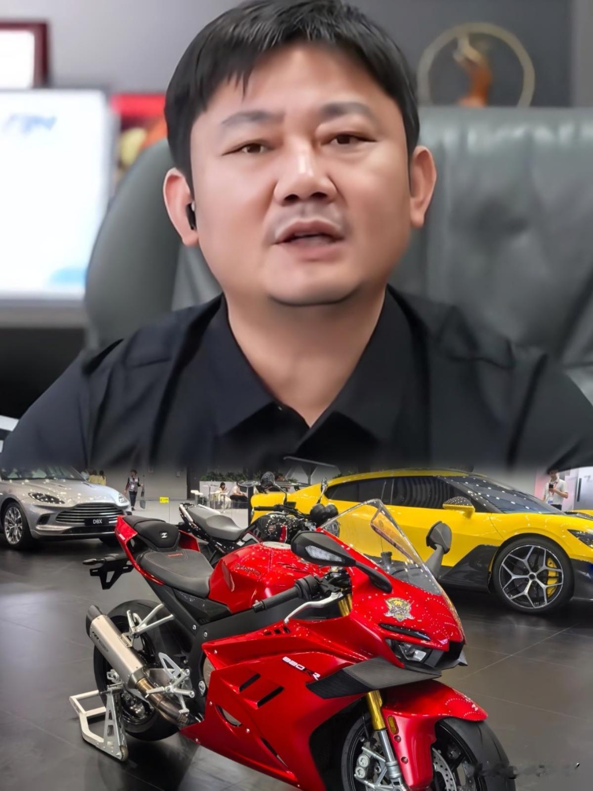 弄丢证件还怂恿车主偷上路，张雪直播当场下令关店，网友：这才是良心商家！买