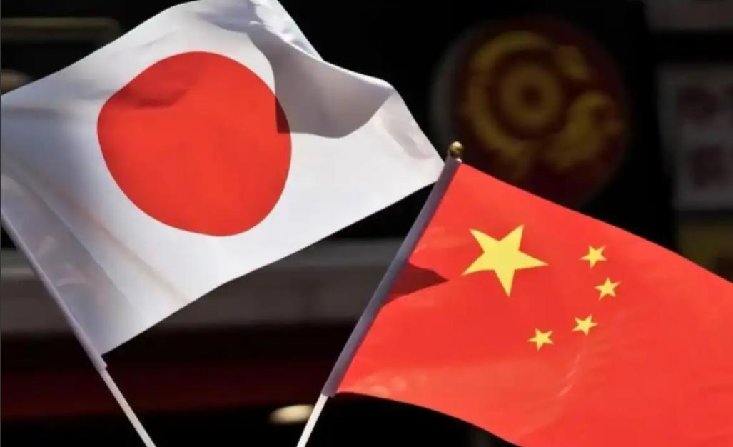 日本媒体罕见说了句大实话！在近期，据“朝日新闻”最新调查显示，若中日爆发冲突，超