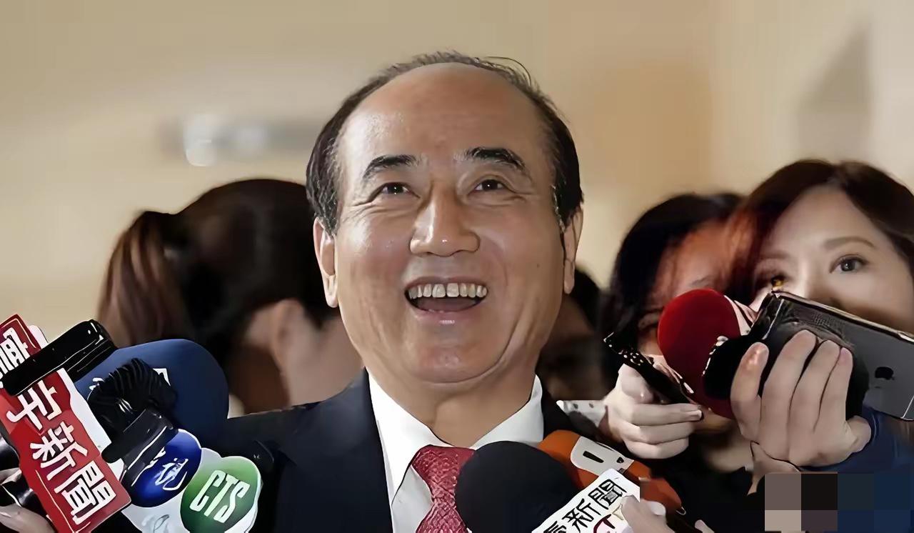 80岁的王金平这次是真不装了，甩出一句“两岸治权互不隶属，主权同而不分”，岛内那