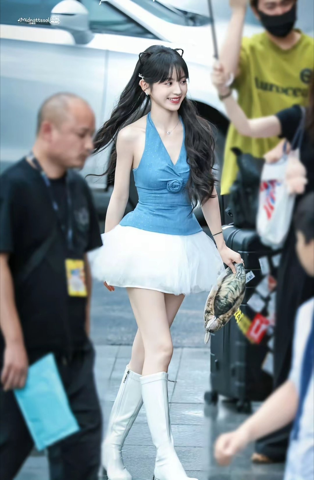 女主田曦薇是重庆铜梁妹子，网友说她“不用演，自带川渝爽利”女主原型是女将军秦良玉