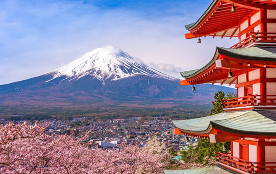 昨晚，和一位日本朋友聊天，他透露了一个关于中国制造2025的消息，非常令人震撼却