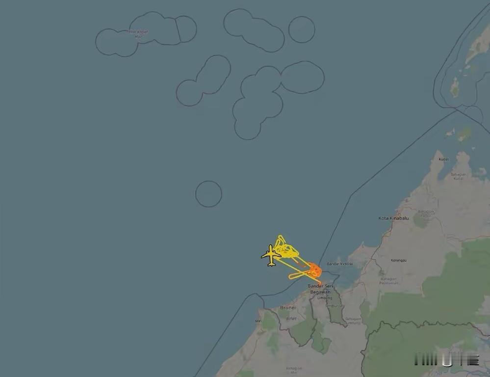 美军南海双机坠海，还需要捞不上多久？10月26日，美军“尼米兹”号航母的M