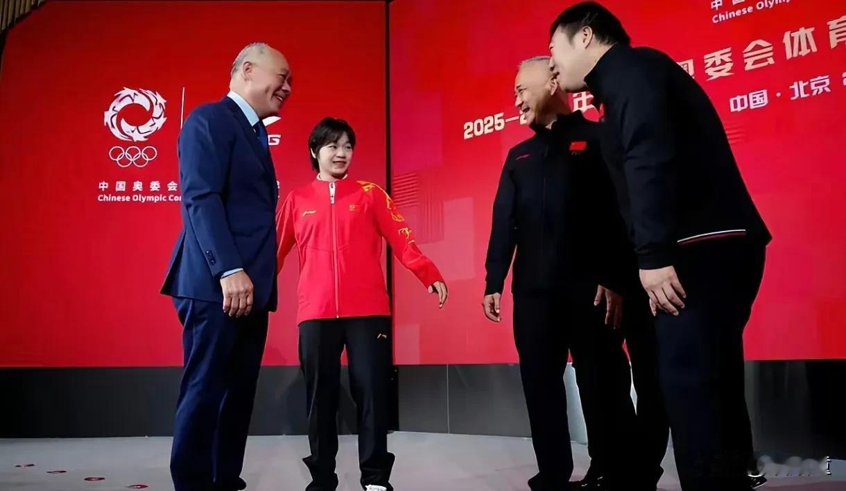 资本都不看好全红婵了！以往全红婵参加活动，基本上都是团宠，这次参加李宁活动，全