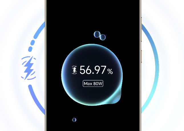 荣耀的电池还在卷！据悉新机荣耀X80GT搭载了一块13080毫安时电池，这是真