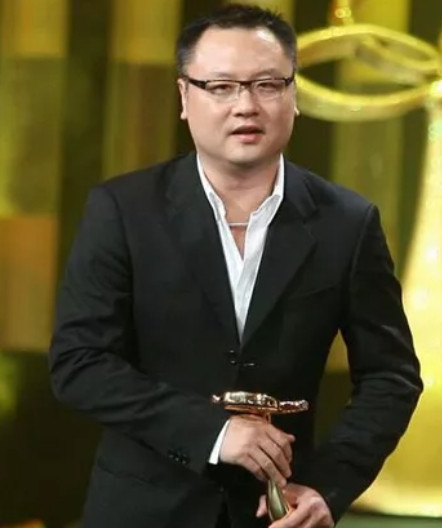 2008年，《蜗居》开拍前，投资方告诉导演滕华涛，一定要把孙红雷请来演“宋思明”