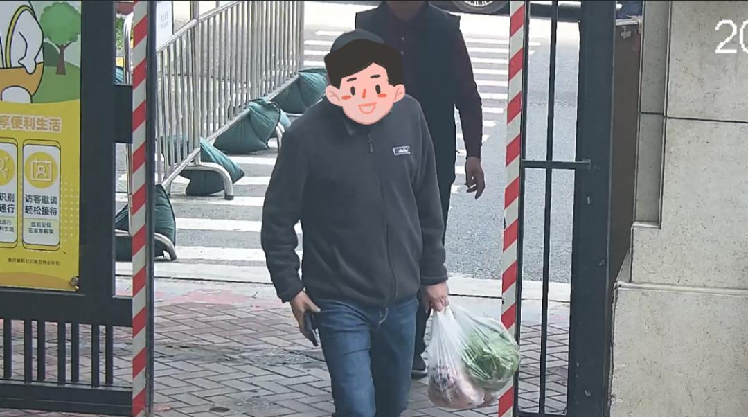 4个包子卖2万多？5月27日报道，江苏常州一家早餐店老板查账时傻了眼，有人买5块