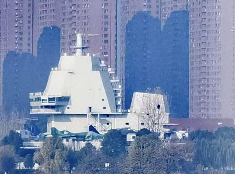 004新舰岛初显风采