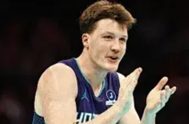 黄蜂队虽然1分惜败雄鹿，但这5名球星不容小觑啊！1、克尼普尔，25届4号秀，