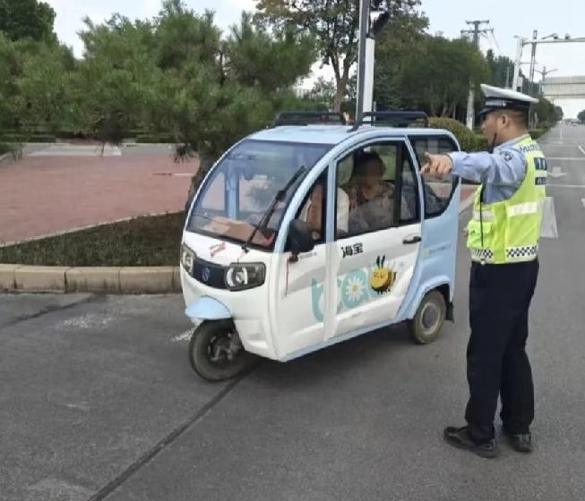 老头乐频频出事，三无老头乐害人又害己，河北张家口38岁婚礼主持常雪莉被无牌老头乐