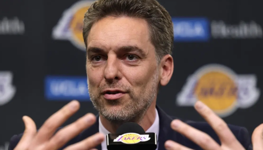 加索尔话里有话啊湖人名宿加索尔近日接受ESPN采访时谈到了新赛季，他说：“这