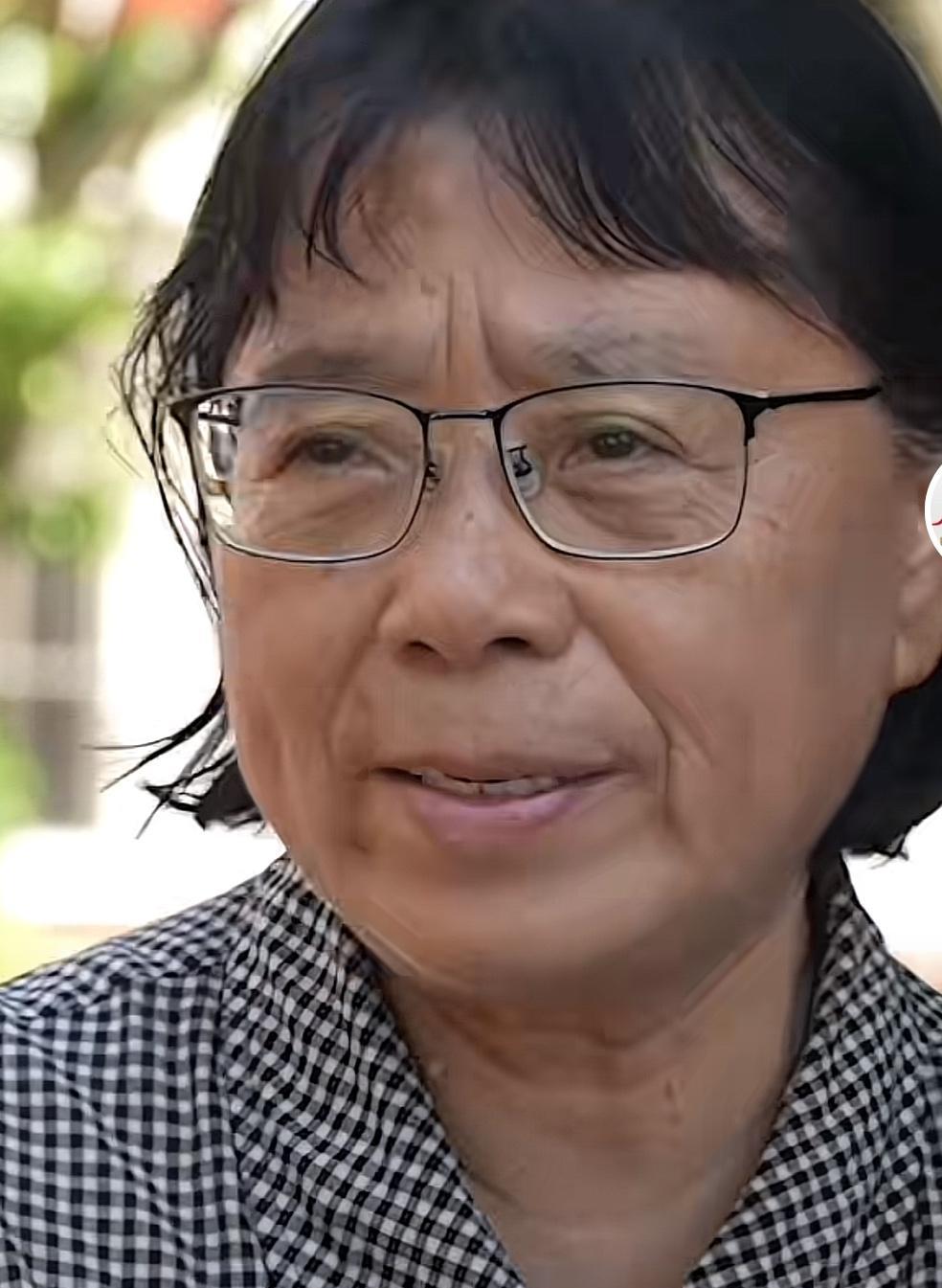 张桂梅老师最心疼的学生丁王英，是西藏某战区的女兵，也是陆军工程大学的士官生。