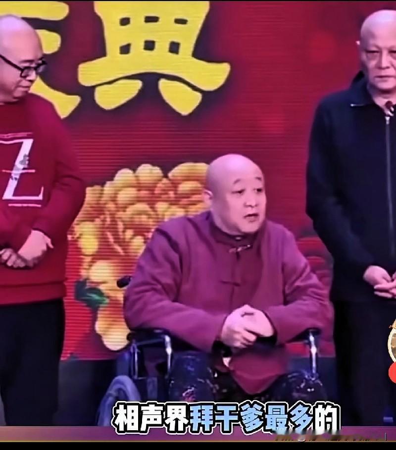 陈寒柏作为侯耀文门下大师哥，处处针对郭德纲，传言曾半夜劝阻侯耀文不要收他，是真的