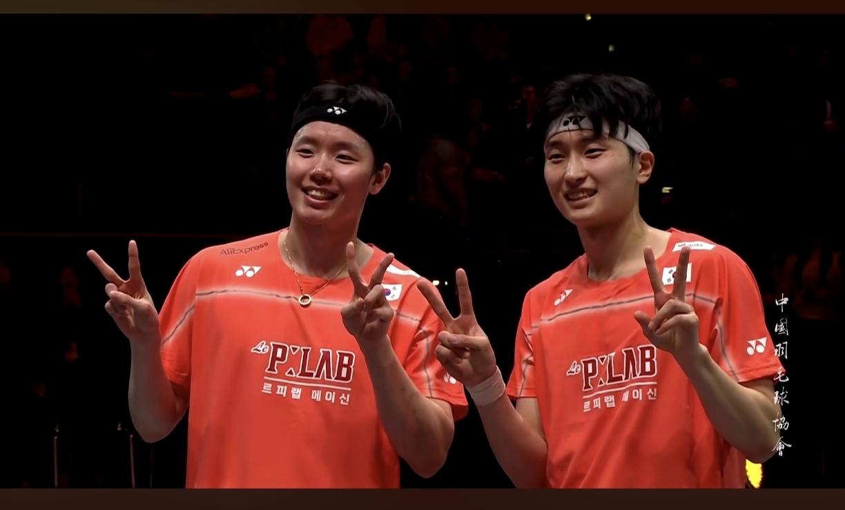 韩国男子单打不行，想靠双打去拿分，把金徐组合拆分去各带一个，其结果事与愿违，双打