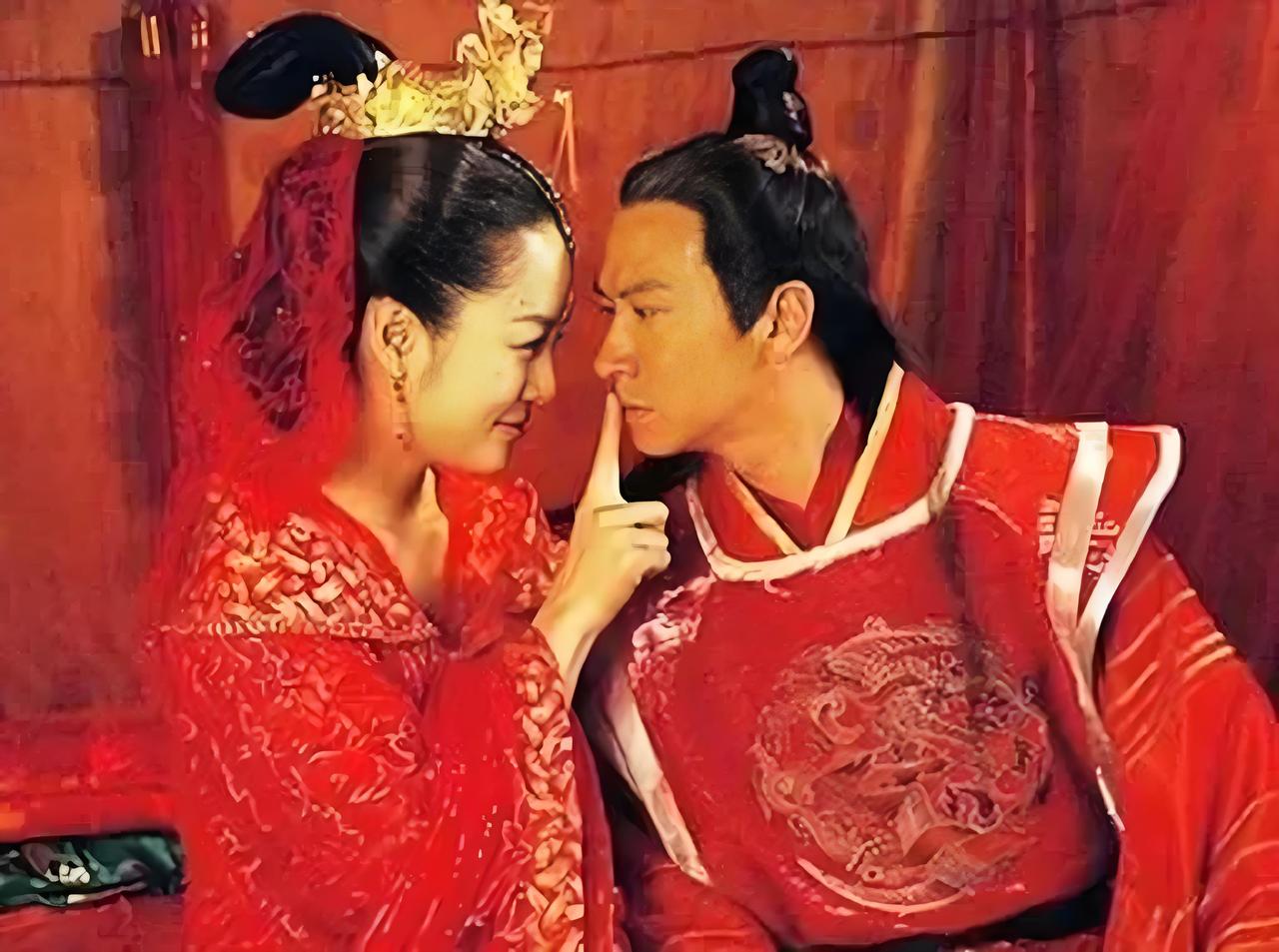 一天，李世民笑眯眯问妹夫薛万彻：“听说你与公主结婚数月还未同房？”薛万彻说：“
