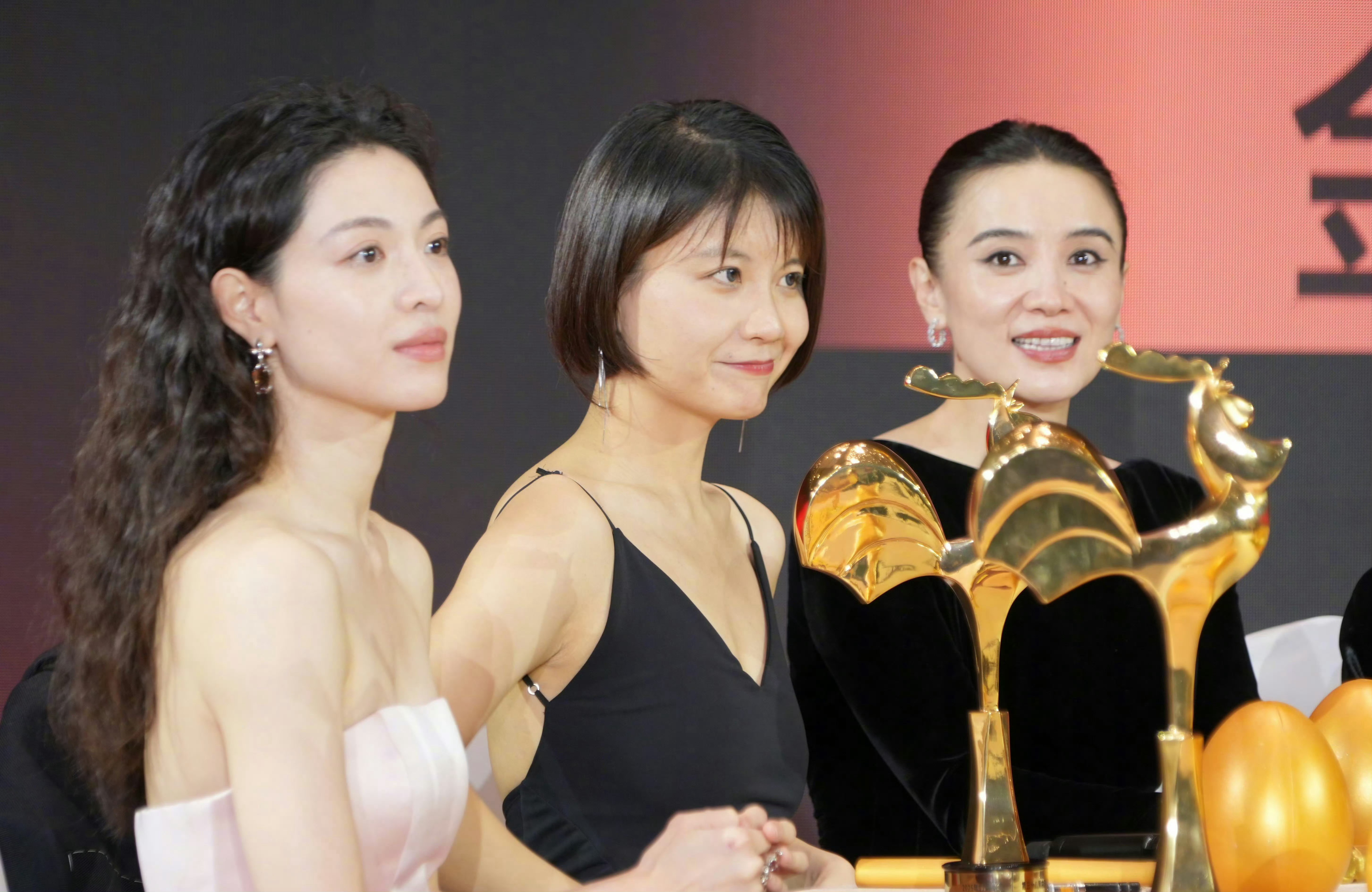 就爱看女人们大丰收的这种画面