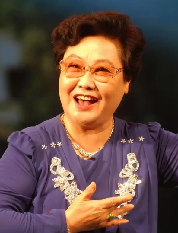郭兰英去世了，看到她的死因，我破防了。她并不是死于意外，而是死于我们谁也逃不过的
