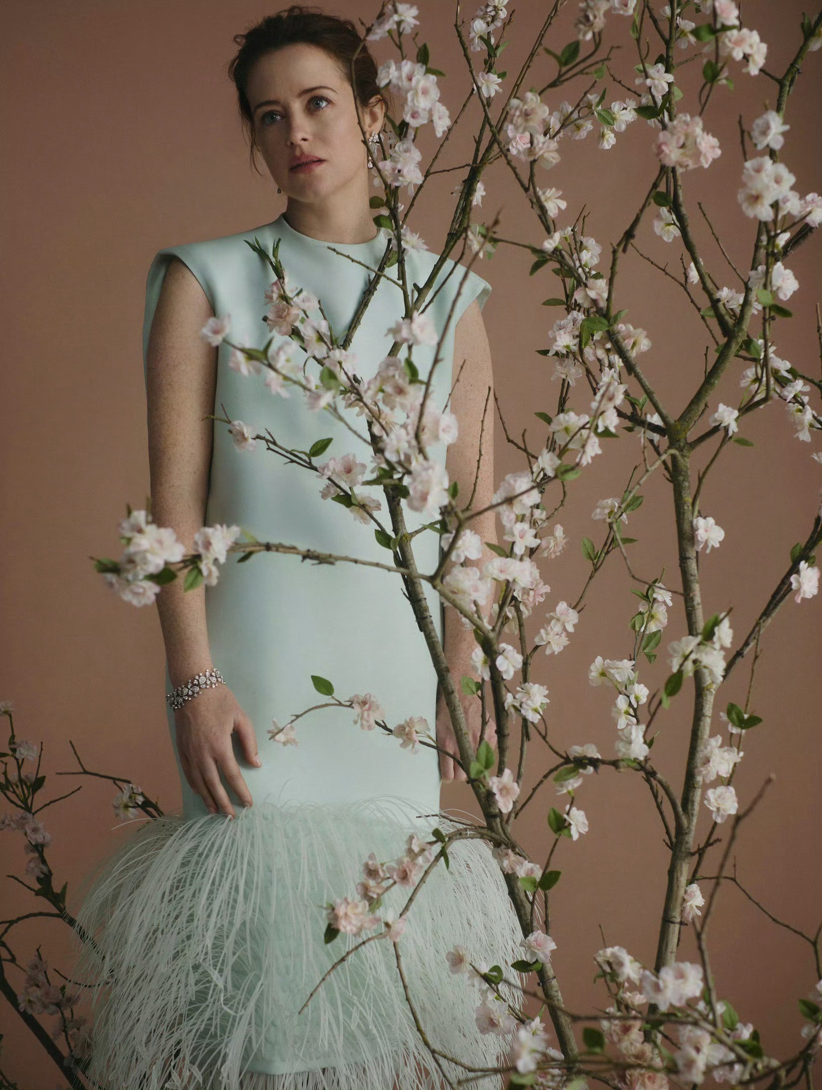 ClaireFoyforHarper'sBazaar摄影：Agata