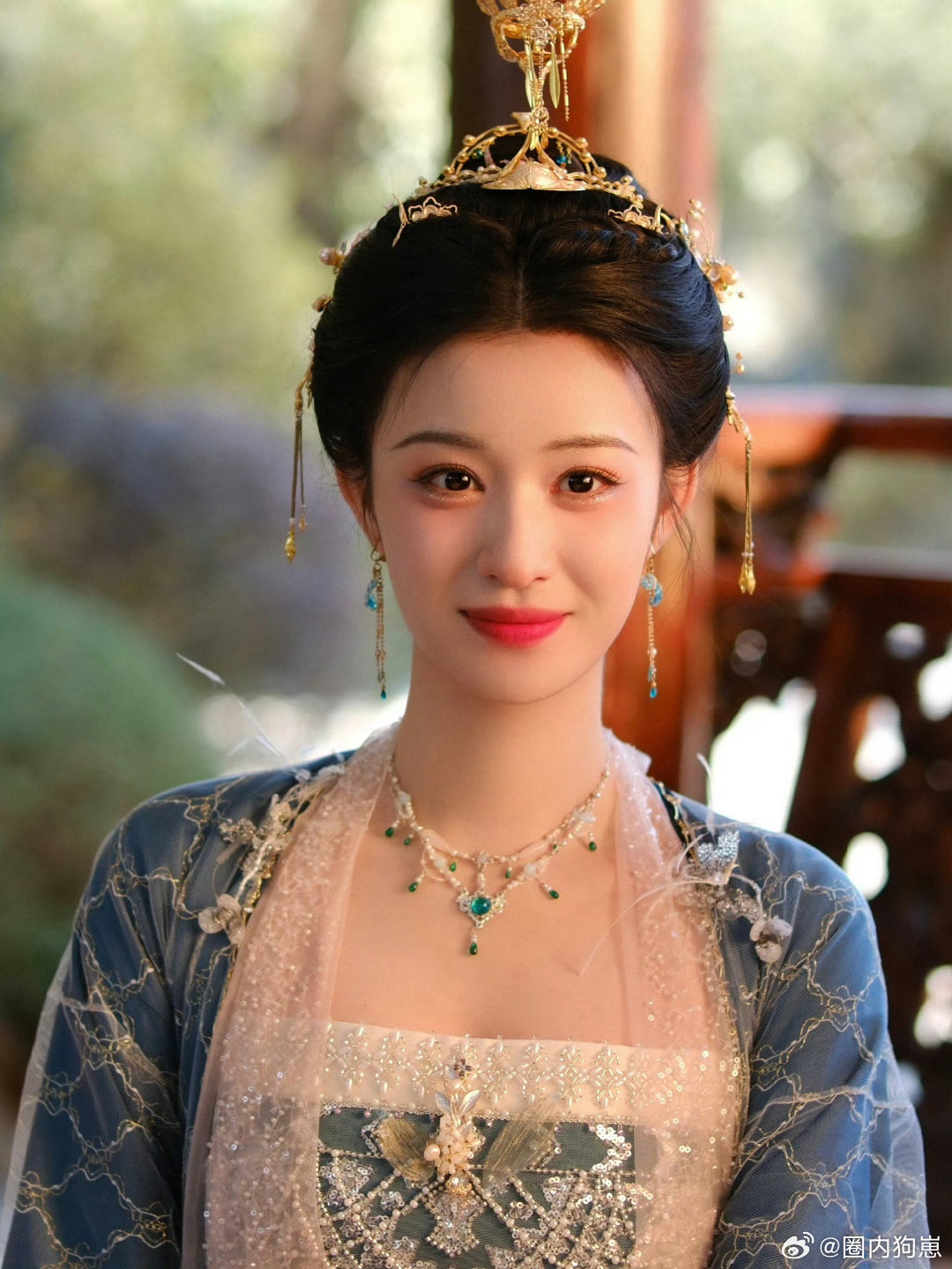 王楚然仿妆还以为本尊来了仿妆天花板没错了！直接把王楚然的美复制粘贴，第一眼真的