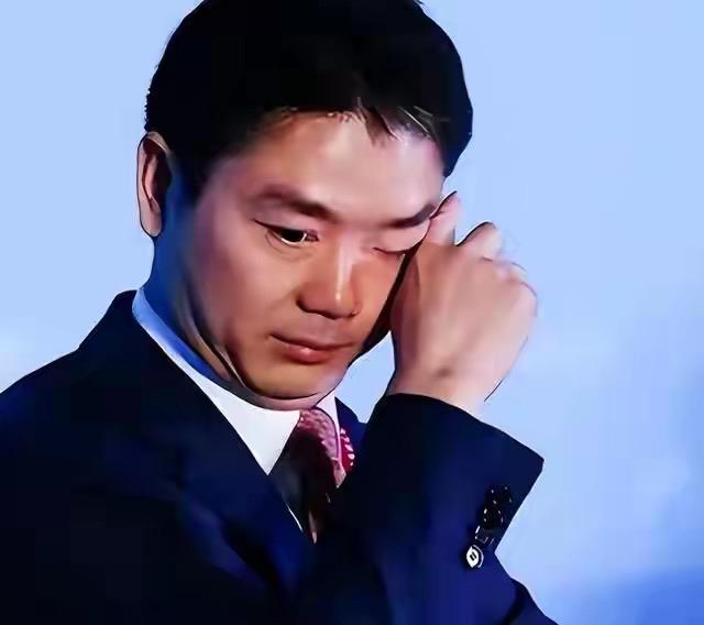 刘强东是如何起家的？在中关村最乱的时候，卖真货的反而像个傻子。但是有个年轻人