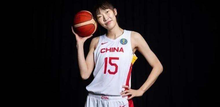 高烧不退仍上场！李梦几分钟背后暗藏千万生意