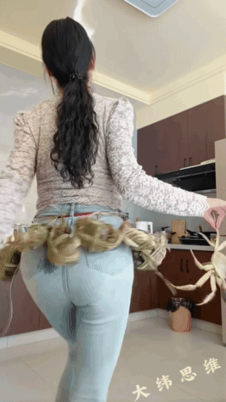 幸福的螃蟹！宁为花下死，做鬼也风流！