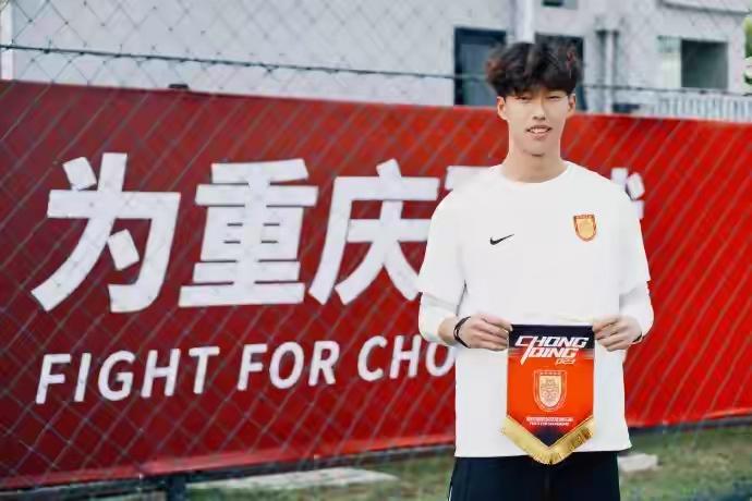 中国足球未来国门暗战，两虎相争未必伤！中国足球未来国门，19岁的姚浩洋。22