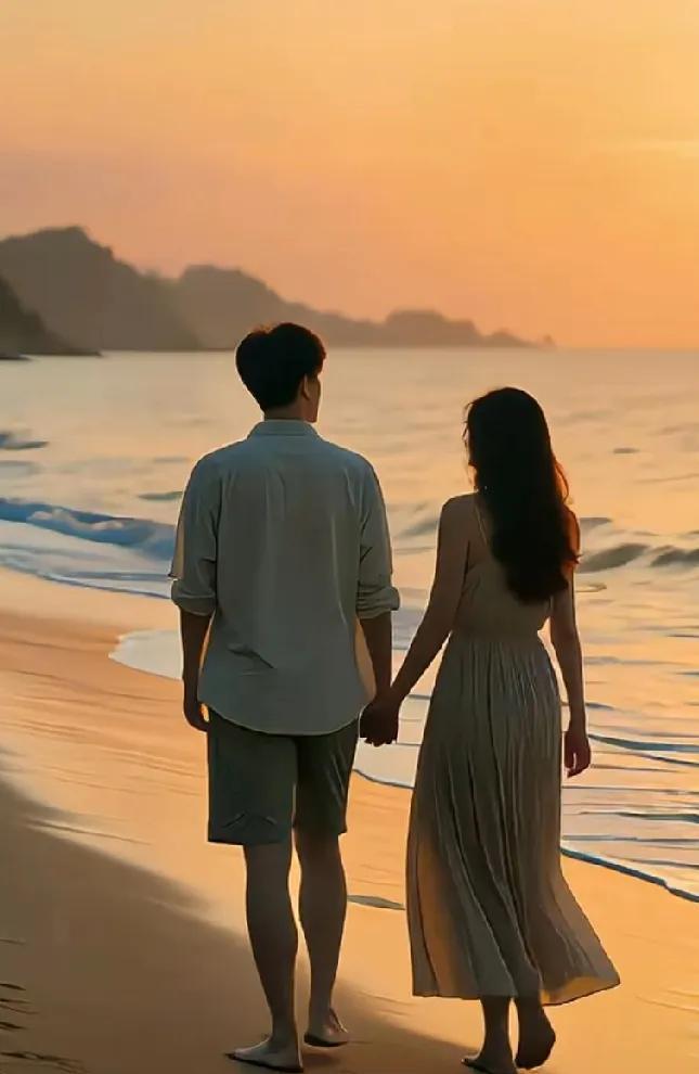 活了大半辈子才明白一个事实，婚姻里两个人的感情不是第一位，而是经济才是第一位
