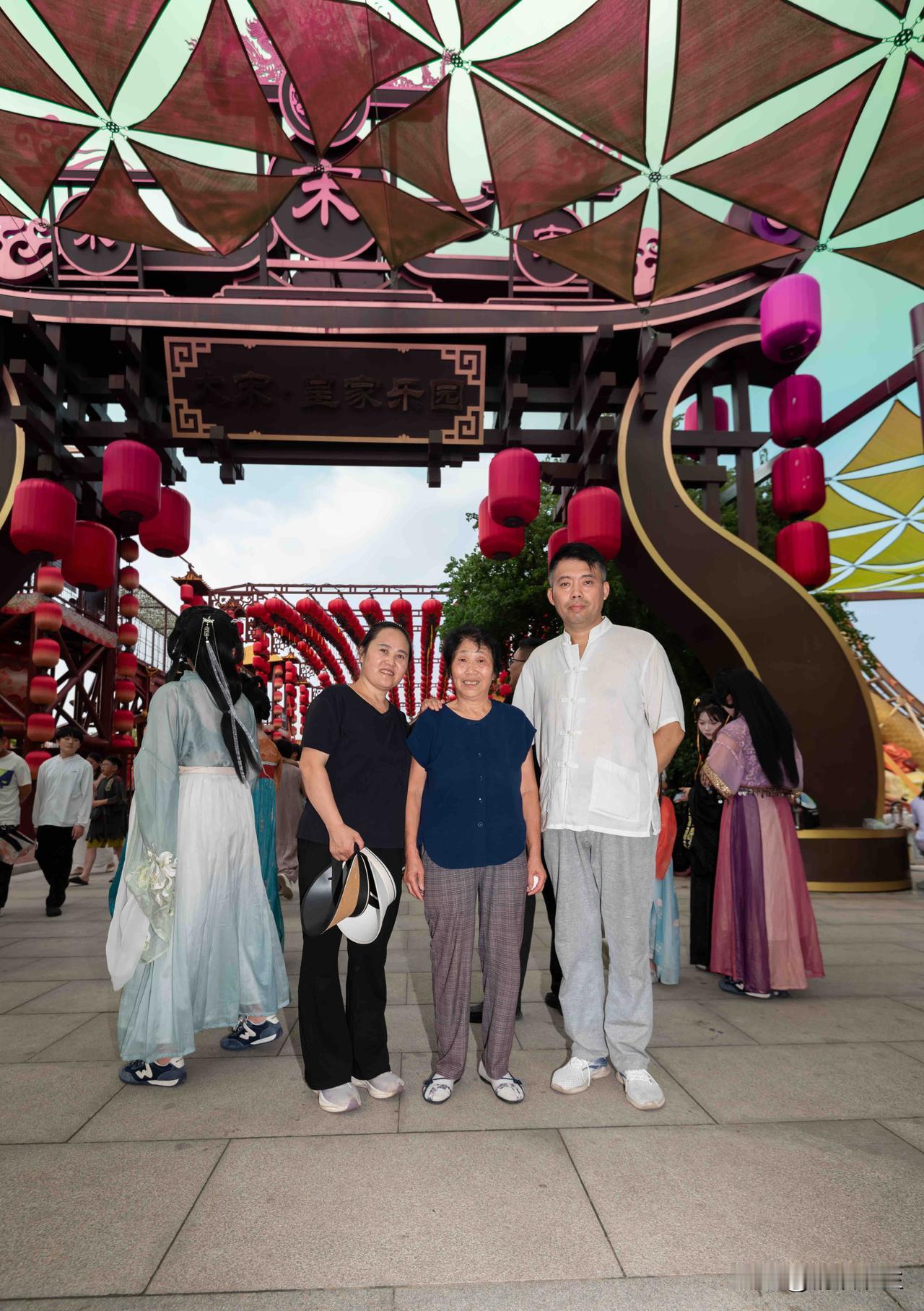 【钢铁书生交易分享】交易七条铁律，刻在骨子里，比任何战法都值钱。第一条，