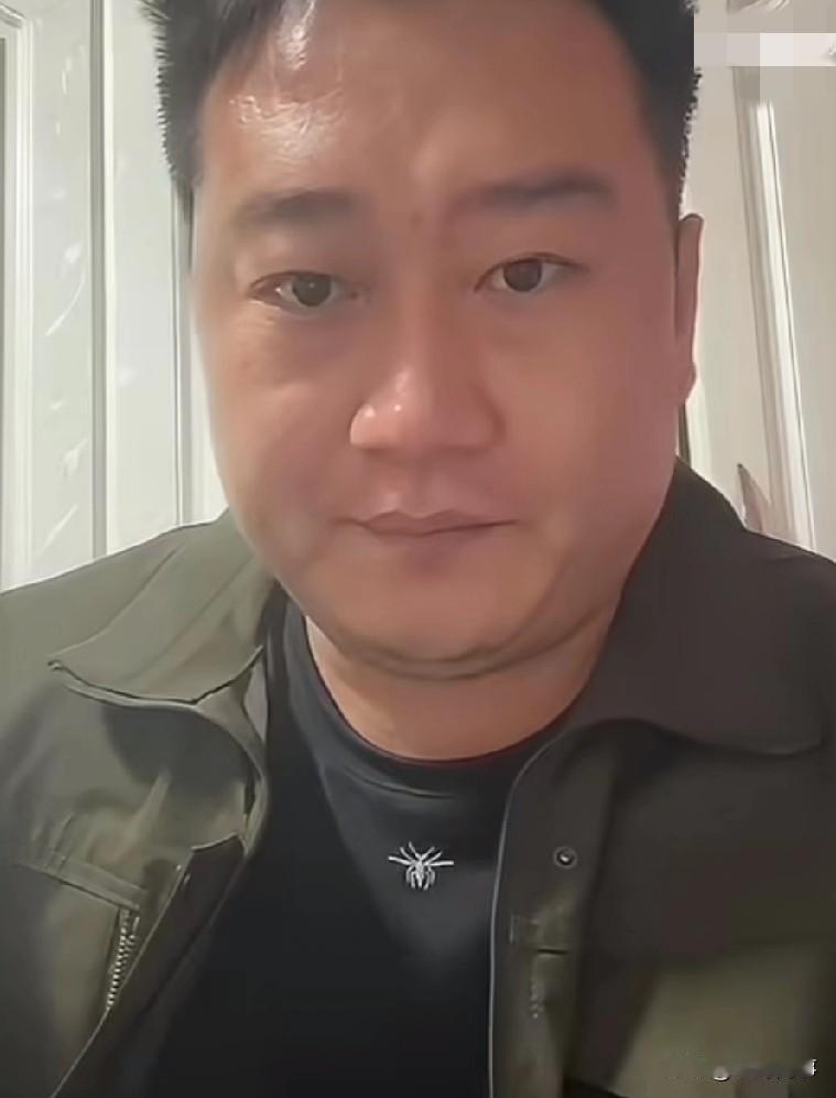 骡子解释不陪四平阿厦直播原因的，人家不走你都懵，阿厦也是驴家班徒弟，很优秀很牛逼