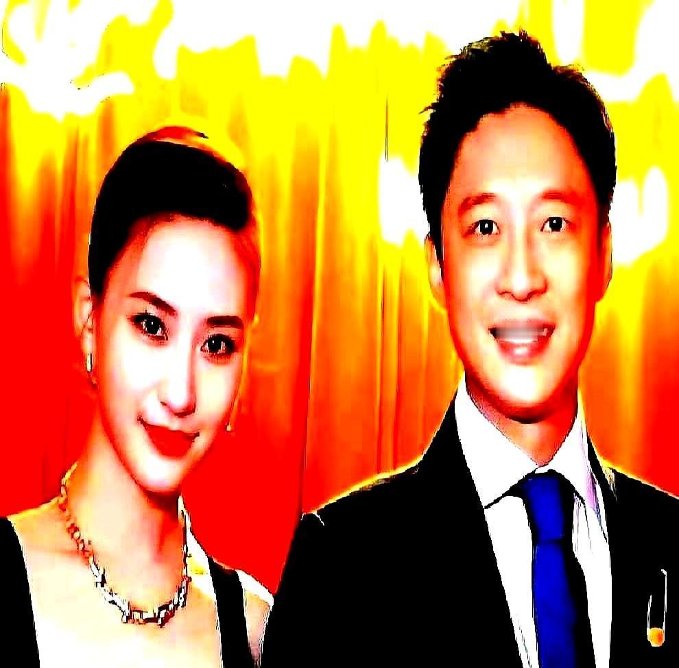 80岁霍震霆全家游意大利儿子霍启山给娜然背双肩包去年丽江霍启仁婚礼娜然