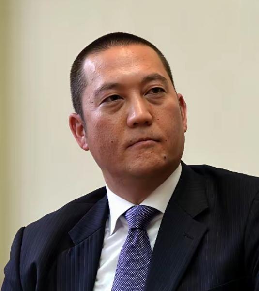 突发炸翻台湾政坛！蒋友松重磅官宣，态度强硬！ 4月12日下午三点，这位蒋家第